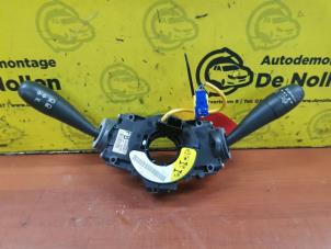 Gebruikte Stuurkolomschakelaar Rover 75 2.0 V6 24V Classic Prijs € 50,00 Margeregeling aangeboden door de Nollen autorecycling