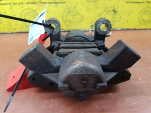 Gebruikte Remklauw (Tang) links-achter Volvo 850 Estate 2.5i 10V Prijs € 40,00 Margeregeling aangeboden door de Nollen autorecycling