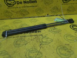 Begagnade Set med gasfjädrar, baklucka Mitsubishi Colt (Z2/Z3) 1.5 16V Pris € 23,50 Marginaltabell erbjuds av de Nollen autorecycling