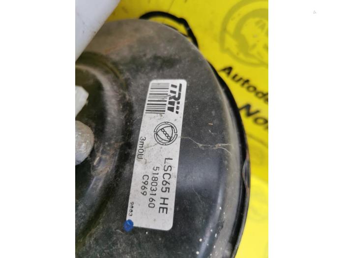 Bromsservo från en Fiat 500 (312) 1.3 MJTD 16V 2008