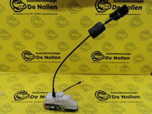 Gebruikte Deurslot Mechaniek 4Deurs rechts-voor Renault Vel Satis (BJ) 2.0 16V Turbo Prijs € 40,00 Margeregeling aangeboden door de Nollen autorecycling