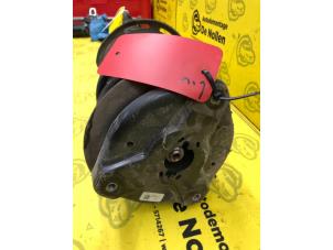 Begagnade Stötdämpare, vänster fram Mercedes E (C207) E-200 CGI 16V BlueEfficiency Pris € 75,00 Marginaltabell erbjuds av de Nollen autorecycling