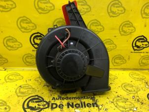 Begagnade Fläktmotor för uppvärmning och ventilation Volkswagen Polo IV (9N1/2/3) 1.4 16V Pris € 40,00 Marginaltabell erbjuds av de Nollen autorecycling