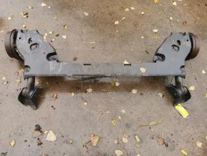 Begagnade Bakre drivaxel Dacia Sandero II 1.5 dCi 90 Pris € 150,00 Marginaltabell erbjuds av de Nollen autorecycling