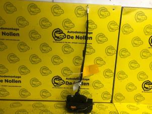 Gebruikte Slotmechaniek Portier 4Deurs links-voor Opel Insignia 1.6 CDTI 16V Prijs € 39,99 Margeregeling aangeboden door de Nollen autorecycling