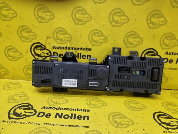 Vägmätare KM från en Renault Scénic III (JZ) 1.4 16V TCe 130 2009