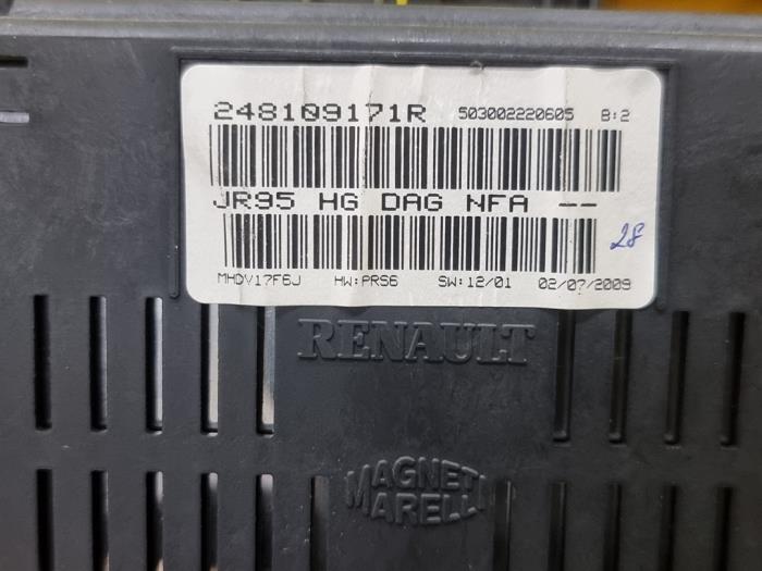 Vägmätare KM från en Renault Scénic III (JZ) 1.4 16V TCe 130 2009