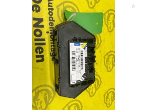 Używane Modul centralnego zamka Mercedes S (W220) 3.2 S-320 CDI 24V Cena na żądanie oferowane przez de Nollen autorecycling