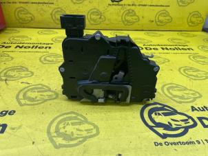 Używane Mechanizm blokady drzwi lewych przednich wersja 4-drzwiowa Fiat Punto Evo (199) 1.3 JTD Multijet 85 16V Euro 5 Cena € 40,00 Procedura marży oferowane przez de Nollen autorecycling