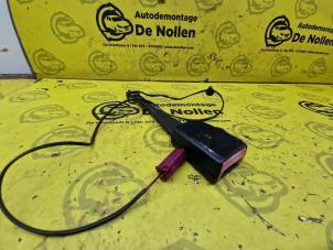 Gebruikte Veiligheidsgordel Insteek links-voor Ford Fiesta 6 (JA8) 1.0 EcoBoost 12V Sport Prijs € 19,95 Margeregeling aangeboden door de Nollen autorecycling