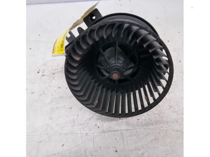 Chaufage Ventilatiemotor van een MINI Mini Open (R52) 1.6 16V Cooper S 2006