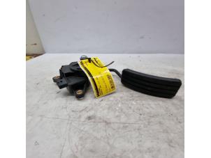 Gebruikte Gaspedaal Renault Zoé (AG) R135 Prijs € 29,00 Margeregeling aangeboden door de Nollen autorecycling