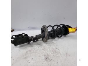 Używane Amortyzator lewy przód Mazda CX-3 (DJ/DK) 2.0 SkyActiv-G 120 Cena € 150,00 Procedura marży oferowane przez de Nollen autorecycling