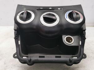 Używane Panel sterowania nagrzewnicy Hyundai i10 (F5) 1.2i 16V Cena € 45,00 Procedura marży oferowane przez de Nollen autorecycling