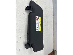 Używane Oslona przeciwsloneczna Mini Countryman (F60) 1.5 TwinPower Turbo 12V Cooper SE ALL4 Cena € 40,00 Procedura marży oferowane przez de Nollen autorecycling