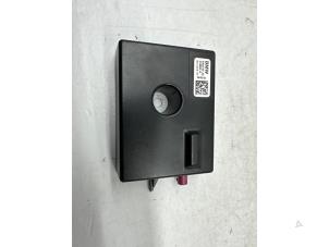 Begagnade Antennförstärkare Mini Countryman (F60) 1.5 TwinPower Turbo 12V Cooper SE ALL4 Pris € 24,95 Marginaltabell erbjuds av de Nollen autorecycling