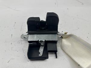 Begagnade Låsmekanism, baklucka Seat Leon SC (5FC) 2.0 TDI FR 16V Pris € 29,95 Marginaltabell erbjuds av de Nollen autorecycling