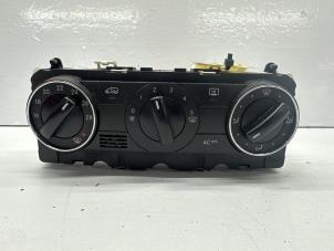 Begagnade Värmekontrollpanel Mercedes A (W169) 1.5 A-150 3-Drs. Pris € 29,95 Marginaltabell erbjuds av de Nollen autorecycling