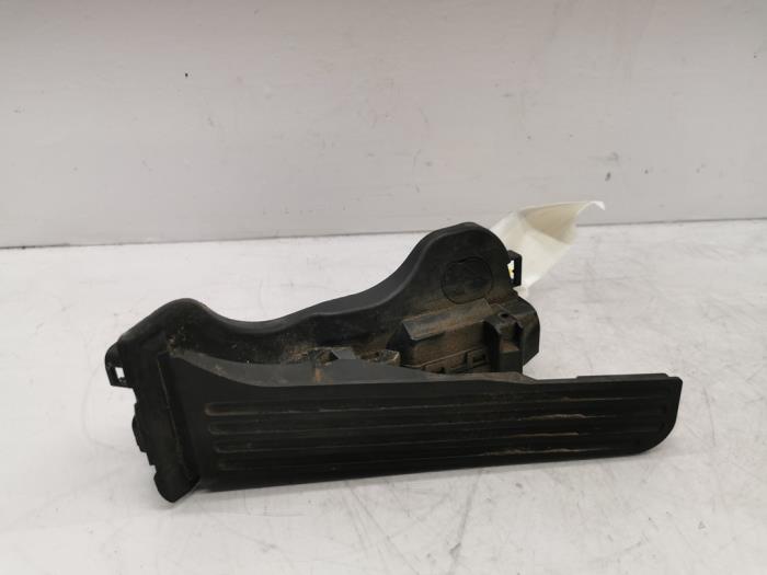 Gaspedal från en Volkswagen Golf V (1K1) 1.4 FSI 16V 2004