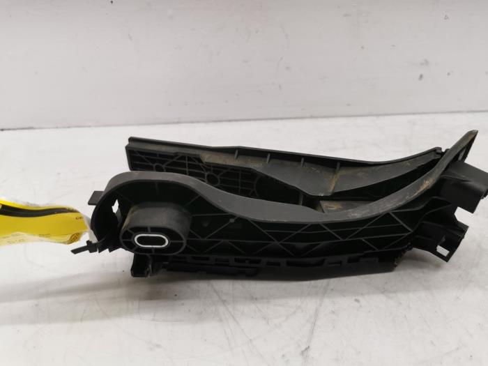 Gaspedal från en Volkswagen Golf V (1K1) 1.4 FSI 16V 2004