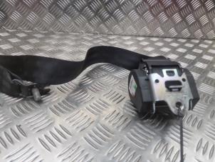 Używane Pas bezpieczenstwa lewy tyl Audi A3 Sportback (8VA/8VF) 1.5 30 g-tron 16V Cena € 40,00 Procedura marży oferowane przez de Nollen autorecycling