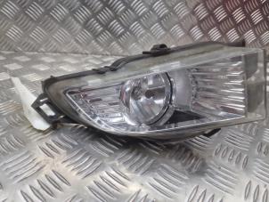 Gebruikte Mistlamp links-voor Opel Insignia 1.8 16V Ecotec Prijs € 45,00 Margeregeling aangeboden door de Nollen autorecycling