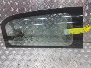 Begagnade Dörrfönster, 4-dörrars, höger bak Renault Twingo III (AH) 1.0 SCe 70 12V Pris € 50,00 Marginaltabell erbjuds av de Nollen autorecycling