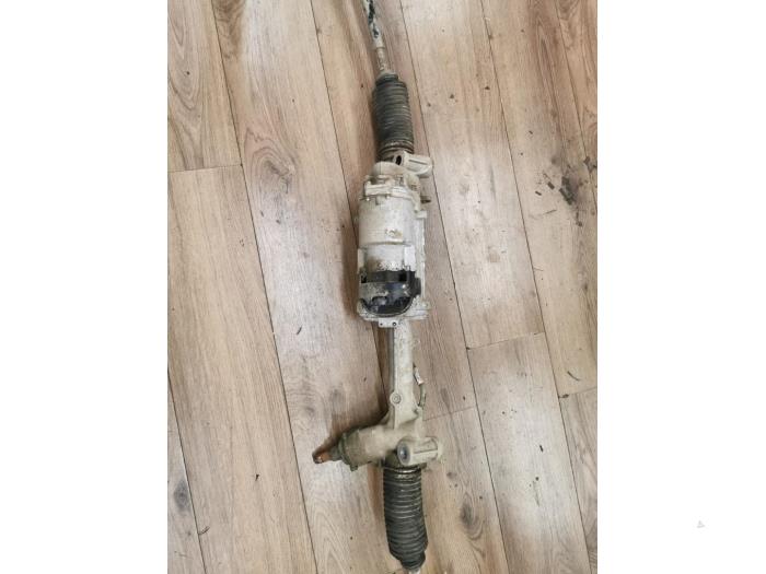 Servostyrningsbox från en Ford Ranger 2.0 EcoBlue 16V 4x4 2022