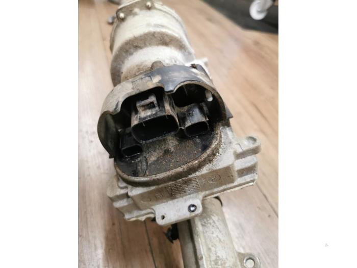 Servostyrningsbox från en Ford Ranger 2.0 EcoBlue 16V 4x4 2022