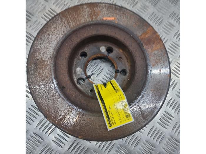Remschijf voor van een Audi A3 (8L1) 1.8 20V 1996