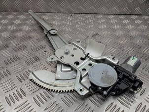 Gebruikte Ruitmechaniek 4Deurs links-voor Nissan Pixo (D31S) 1.0 12V Prijs € 49,95 Margeregeling aangeboden door de Nollen autorecycling