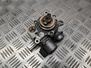 Gebruikte Hogedrukpomp Mini Mini (R56) 1.6 16V John Cooper Works Prijs € 325,00 Margeregeling aangeboden door de Nollen autorecycling