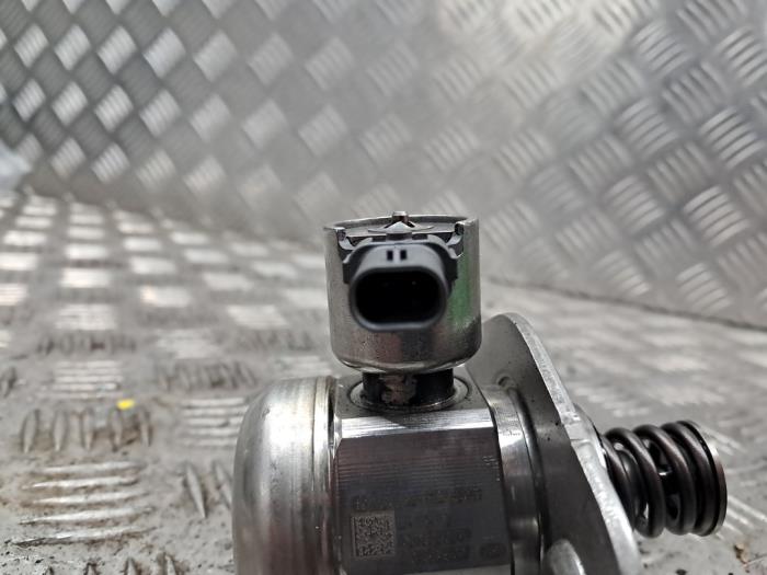 Högtryckspump från en MINI Mini (F56) 1.5 12V Cooper 2014