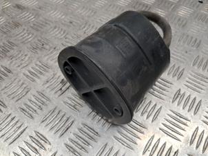 Używane Filtr weglowy Ford Fiesta 6 (JA8) 1.25 16V Cena € 25,00 Procedura marży oferowane przez de Nollen autorecycling