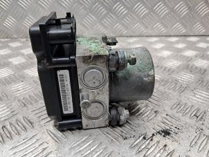 Begagnade ABS-pump Subaru Impreza II Plus (GG) 1.5 16V AWD Pris på förfrågan erbjuds av de Nollen autorecycling