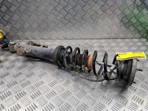 Gebruikte Achterpoot rechts BMW 7 serie (F01/02/03/04) 740d 24V Prijs op aanvraag aangeboden door de Nollen autorecycling