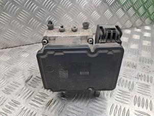 Gebruikte ABS Pomp Mercedes SLK (R172) 3.5 350 V6 24V BlueEFFICIENCY Prijs € 151,25 Inclusief btw aangeboden door de Nollen autorecycling