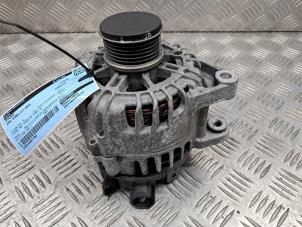 Gebruikte Dynamo Opel Corsa F (UB/UH/UP) 1.2 Turbo 12V 100 Prijs € 49,99 Margeregeling aangeboden door de Nollen autorecycling