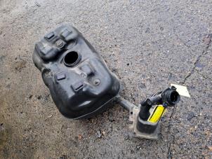 Begagnade Tank Fiat Ducato (250) 2.3 D 130 Multijet Minibus Extralongo Pris € 302,50 Inklusive moms erbjuds av de Nollen autorecycling