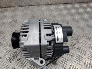 Begagnade Dynamo Fiat Doblo (223A/119) 1.3 JTD 16V Multijet DPF Pris € 65,00 Marginaltabell erbjuds av de Nollen autorecycling