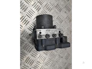 Używane Pompa ABS Iveco New Daily VI 35S/E Cena € 363,00 Z VAT oferowane przez de Nollen autorecycling