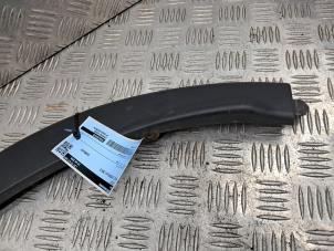 Gebruikte Sierstrip Renault Captur (2R) 1.5 Energy dCi 110 FAP Prijs op aanvraag aangeboden door de Nollen autorecycling