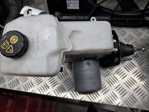 Gebruikte ABS Pomp Landrover Discovery Sport (LC) 2.0 P200 MHEV 16V AWD Prijs € 475,00 Margeregeling aangeboden door de Nollen autorecycling