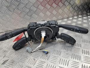 Używane Przelacznik Combi kolumny kierownicy Peugeot 206+ (2L/M) 1.4 XS Cena € 75,00 Procedura marży oferowane przez de Nollen autorecycling