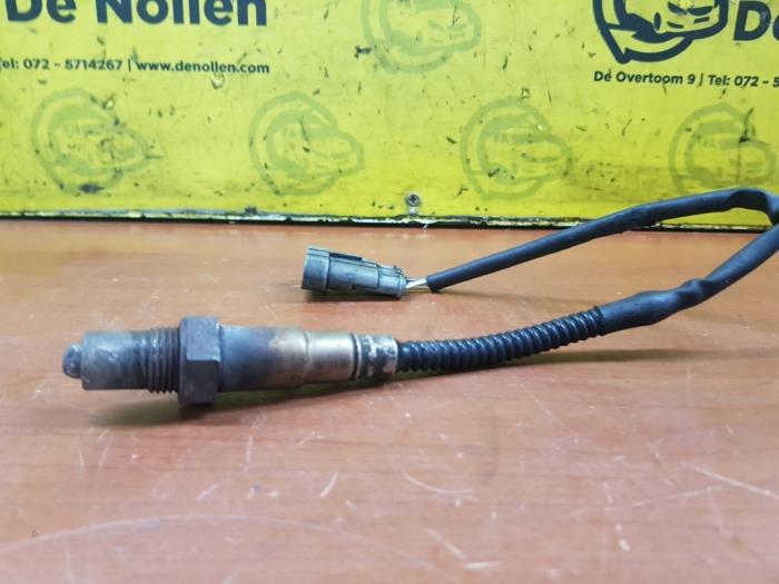 Lambda Sonde van een Alfa Romeo 147 (937) 1.6 HP Twin Spark 16V 2002