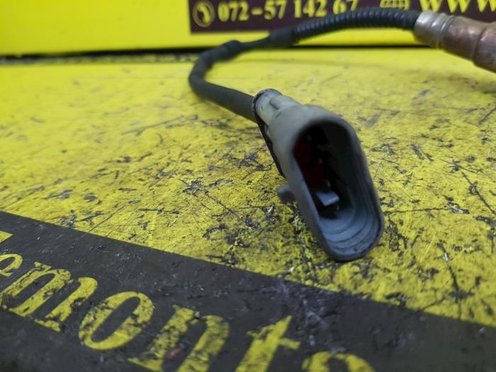 Lambda Sonde van een Alfa Romeo 147 (937) 1.6 HP Twin Spark 16V 2002