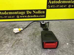 Gebruikte Veiligheidsgordel Insteek links-voor Citroen DS 3 (SA) 1.2 12V PureTech 110 S&S Prijs € 15,00 Margeregeling aangeboden door de Nollen autorecycling