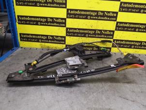 Gebruikte Ruitmechaniek 2Deurs rechts-voor Volkswagen Golf Prijs op aanvraag aangeboden door de Nollen autorecycling