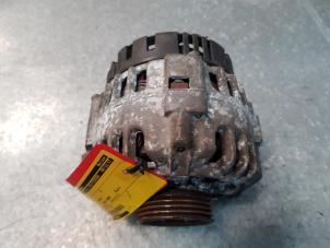 Gebruikte Dynamo Renault Clio Prijs € 50,00 Margeregeling aangeboden door de Nollen autorecycling