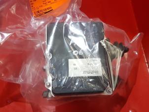 Begagnade ABS-pump Audi A5 (8T3) 1.8 TFSI 16V Pris € 99,00 Marginaltabell erbjuds av de Nollen autorecycling